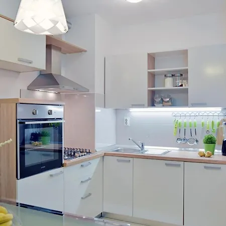 Apartment Green *